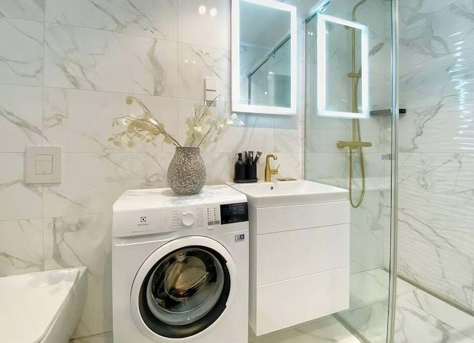 3Emerald Residence -Freegym Sauna Home บูดาเปสต์ ภายนอก รูปภาพ